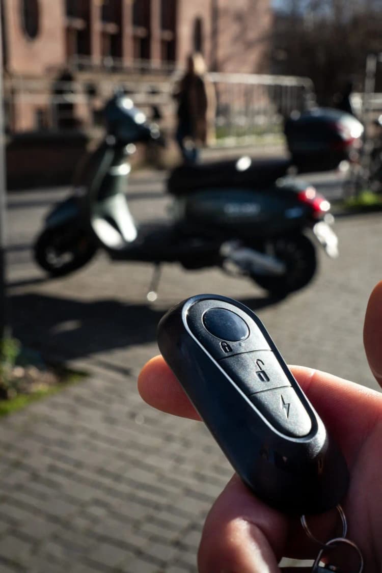 Akustische Fahrzeug-Positionserkennung